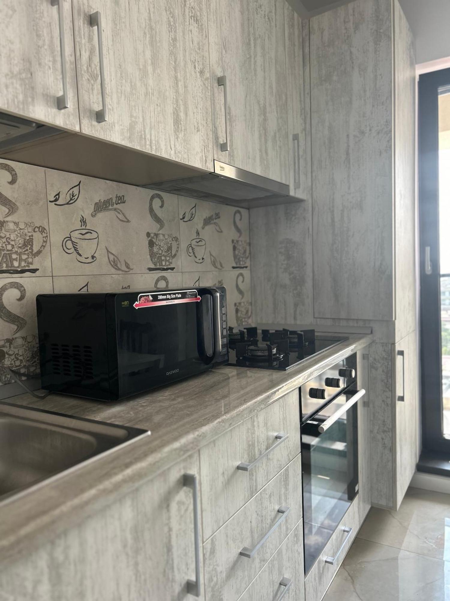 Elegant Studio With City Views - Prime Location - 02 Bucarest Exterior foto